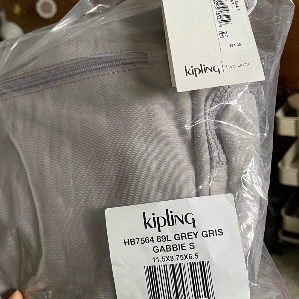 Kipling Women's Gabbie Crossbody Handbag with Adjustable Strap NWT Gray Gris - Picture 2 of 6